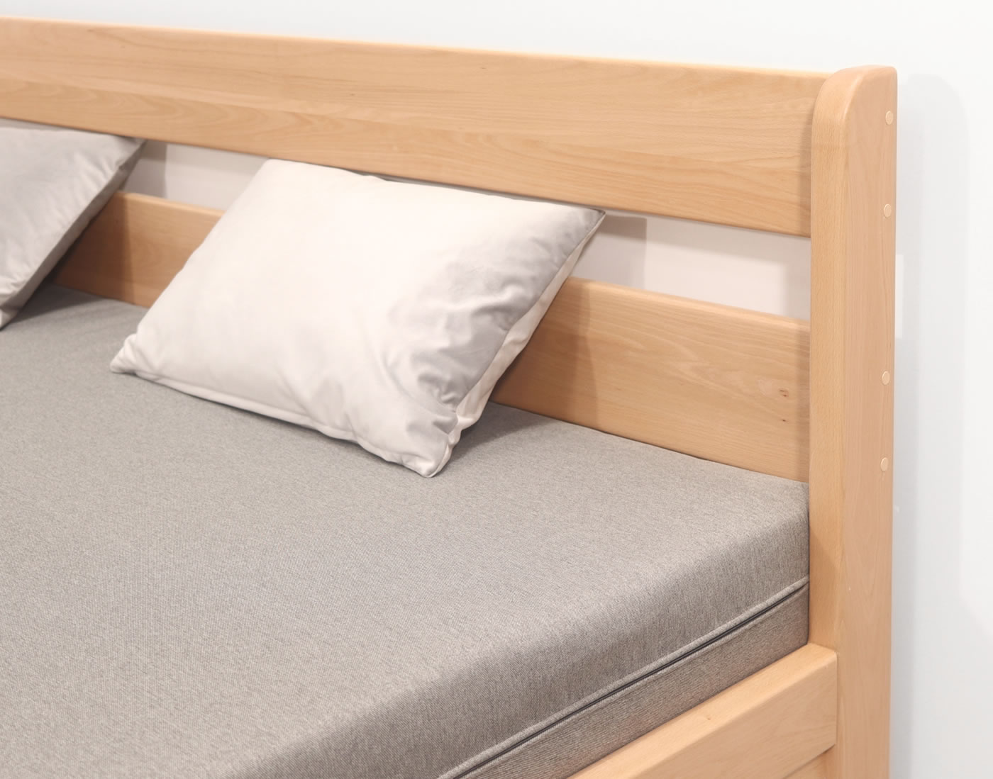 Rohový spoj postele Flexo