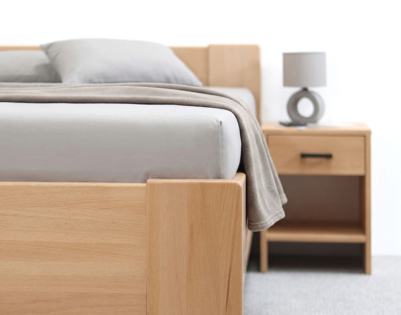 Detail provedení postele Miva