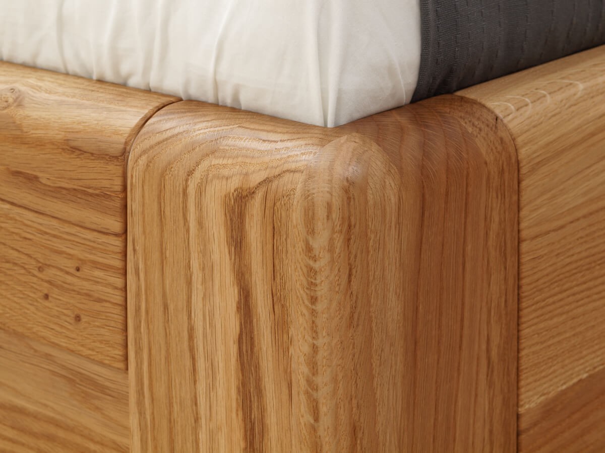 Zvýšená postel Adriana s vysokým čelem