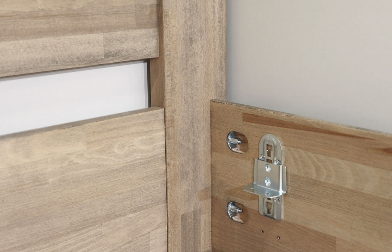 Bukový masiv a konstrukce postele Primátor