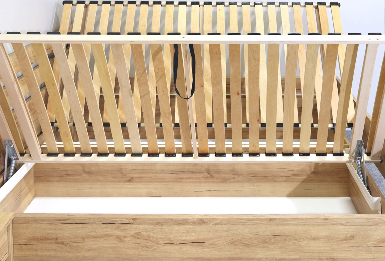 Úložný prostor manželské postele OTO