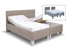 Čalouněná postel Favia, s roštem úložným prostorem