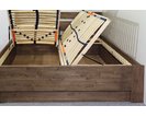 Postel s úložným prostorem Trinity, masiv dub