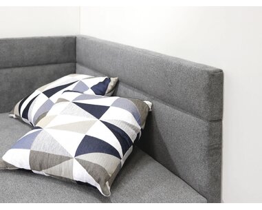 Detail čela - postel Variant pravá