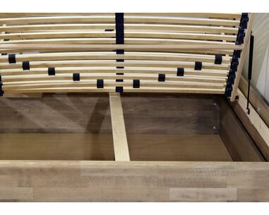 Zvýšená postel s úložným prostorem Primátor, masiv buk, 140x200