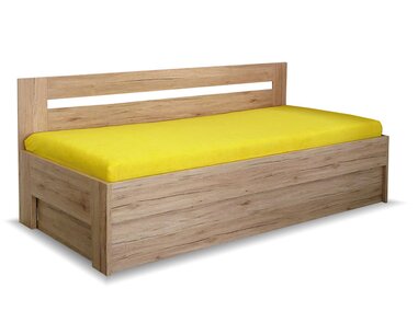 Erika s uložným prostorem dlouhé čelo