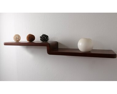 Police z masivu F141 levá