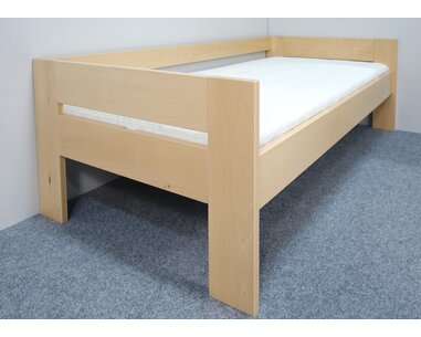 Postel se zábranou Lukáš, 80x200, 90x200, masiv buk