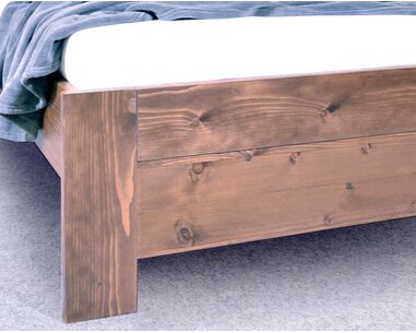 Zvýšená postel z masivu Rita, 140x200, masiv smrk