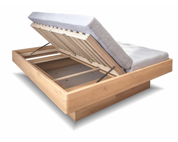 válenda Pegas - přístup do úložného prostoru