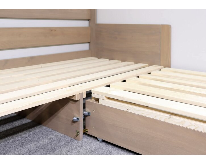 Rozkládací postel Fuego s čely