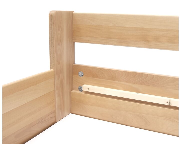 Zvýšená buková postel s roštem MIVA s bočním čelem, 140x200 Zvýšená buková postel s roštem MIVA s bočním čelem, 140x200