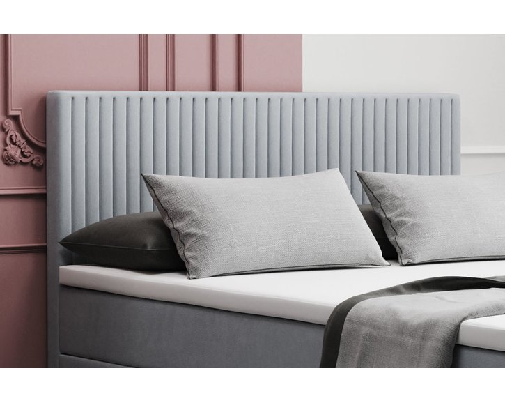 Paris postel - čelo