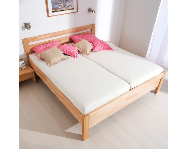 Zvýšená postel z masivu Karlo, masiv buk cink