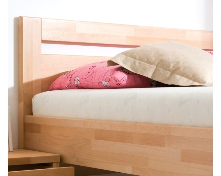 Zvýšená postel z masivu Karlo, masiv buk cink