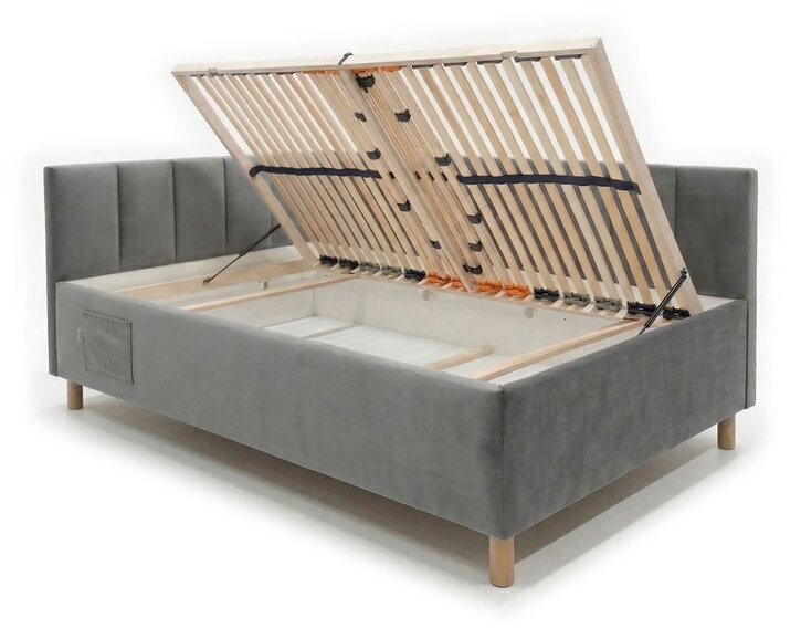 Vyklápěcí rošt v ceně, nosnost až 120 Kg, USB nabíječka (C, A), velký úložný prostor