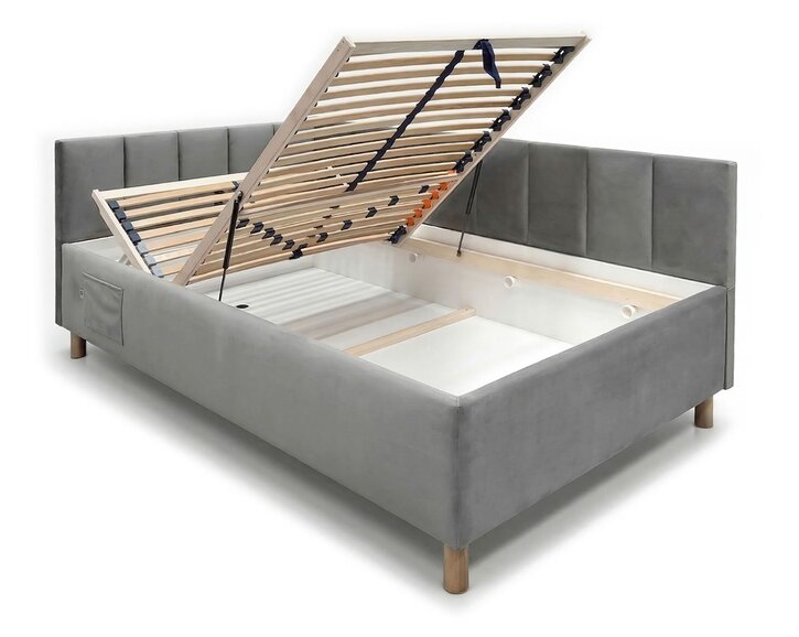 Vyklápěcí rošt v ceně, nosnost až 120 Kg, USB nabíječka (C, A), velký úložný prostor