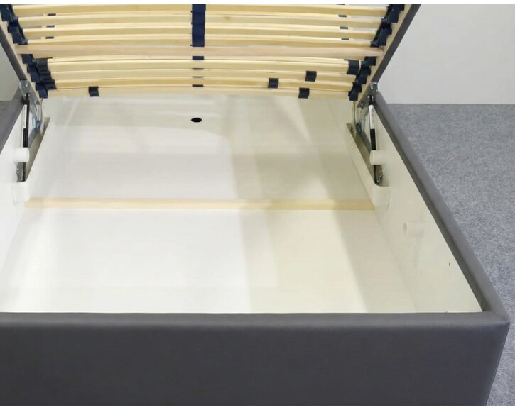 Zvýšená čalouněná postel s úložným prostorem Ryana, 140x200