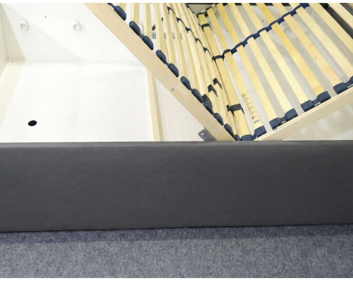 Zvýšená čalouněná postel s úložným prostorem Ryana, 140x200