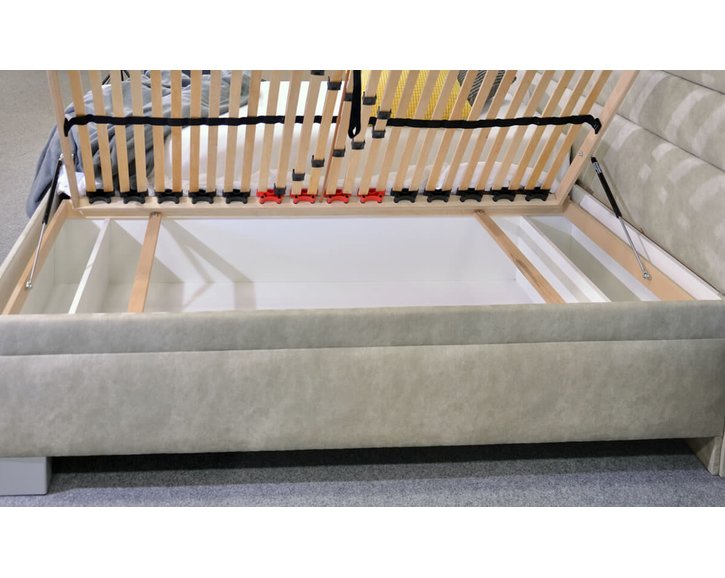 Čalouněná postel s úložným prostorem Antila