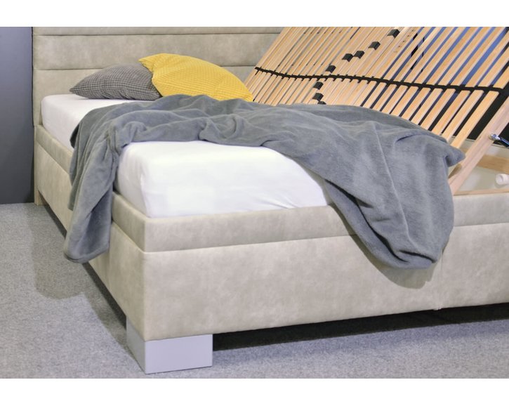 Čalouněná postel s úložným prostorem Antila