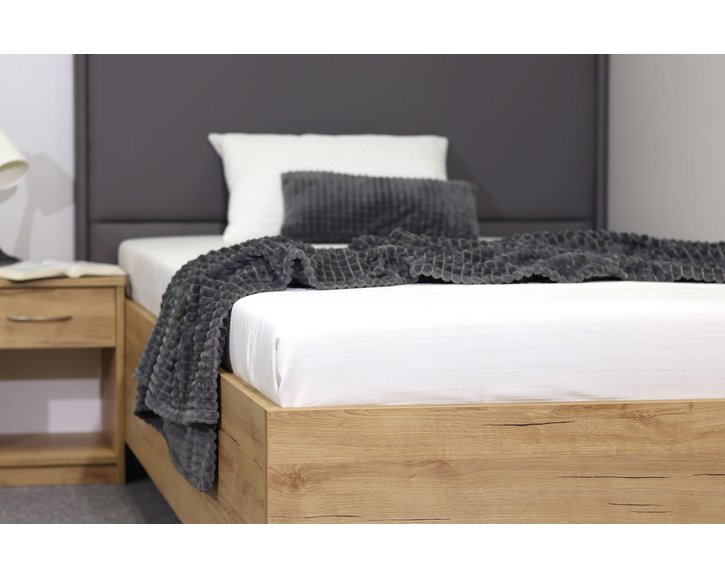 Detail  postele LA FINESA, 120x200 cm