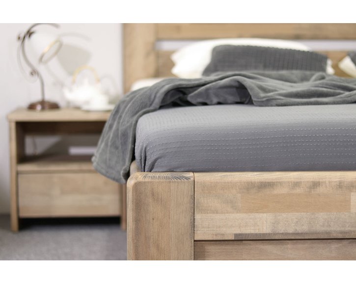 Zvýšená postel z masivu Primátor, 140x200, masiv buk