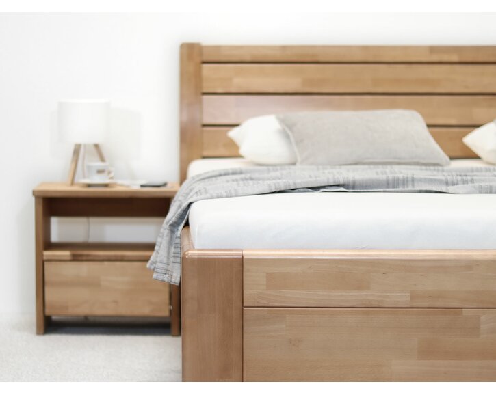 Postel dvoulůžko z masivu Concepta - detail