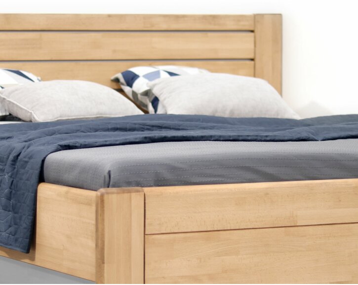 Detail hrany - postel Esprit