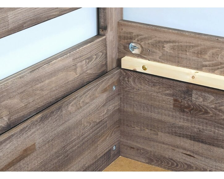 Detail roštu - postel dvoulůžko z masivu Talima