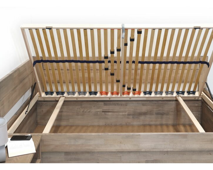 Detail roštů - postel Timea pravá