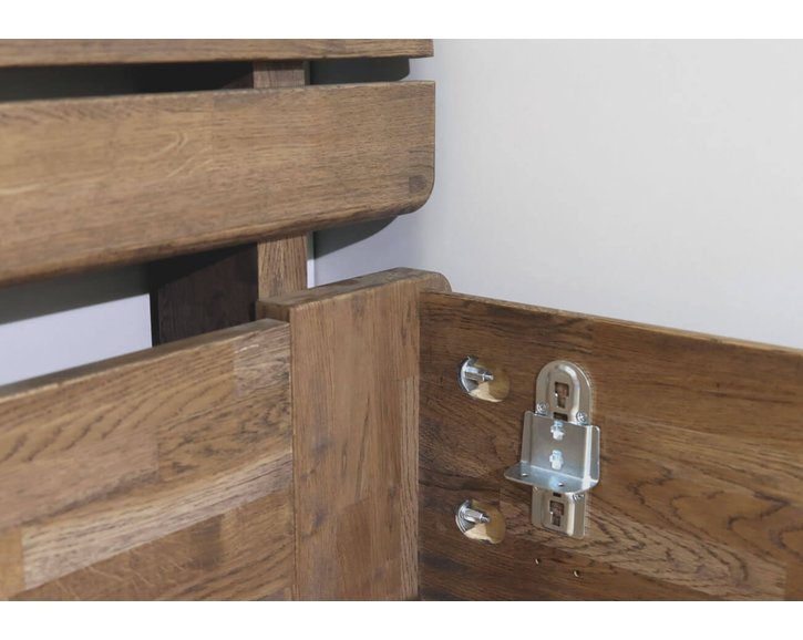 Zvýšená postel z masivu Odysea, masiv dub