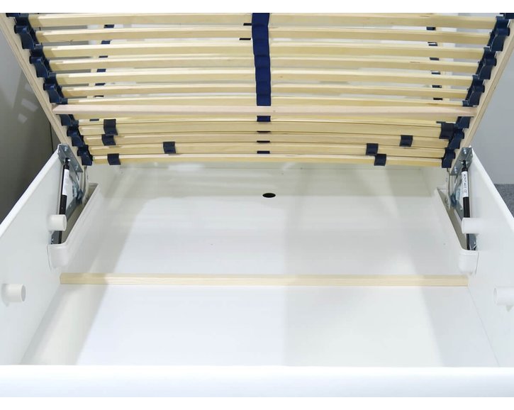 Čalouněná postel s úložným prostorem Crissy, 120x200, bílá