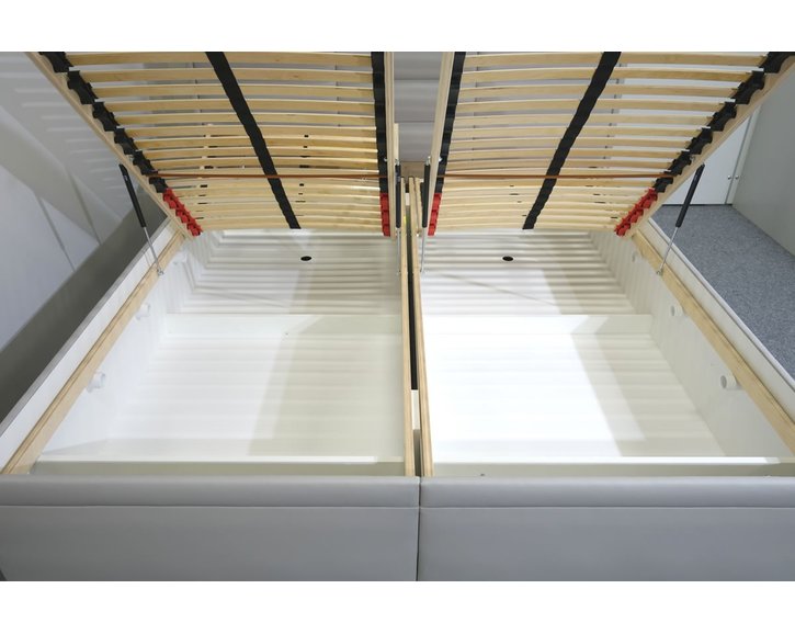 Vysoká čalouněná postel s úložným prostorem CASIOPEA