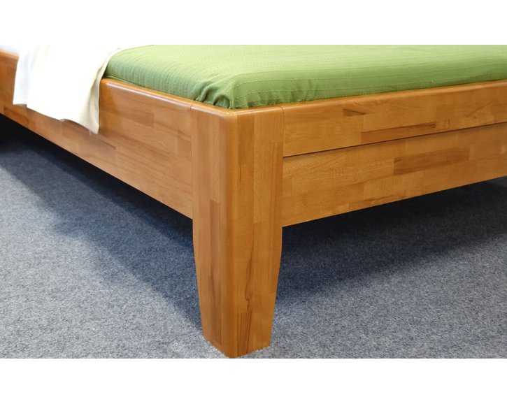 Zvýšená postel z masivu CATARINA 2, masiv buk