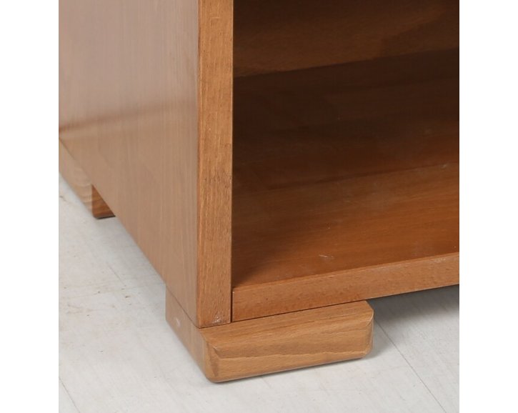 Noční stolek z masivu, policový F131 Noční stolek z masivu, policový F131