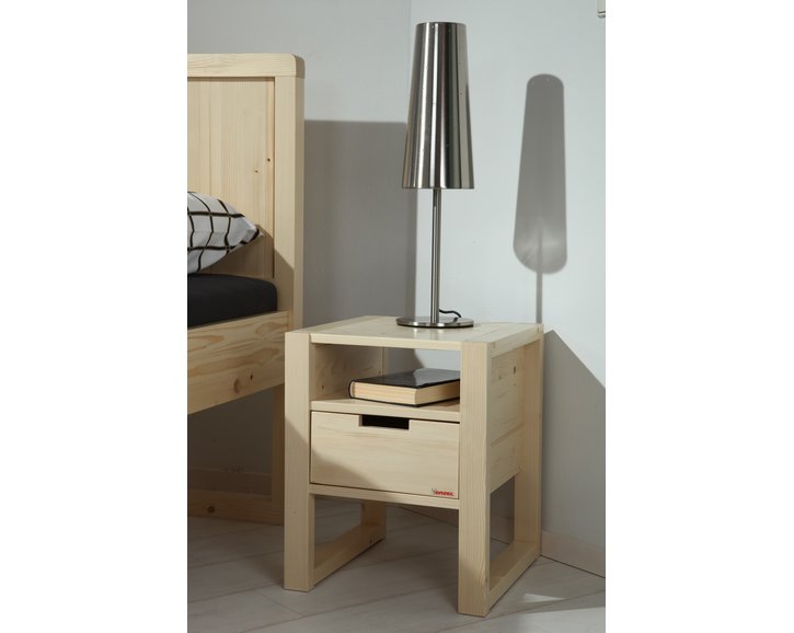 Noční stolek RHINO C0560, masiv smrk Noční stolek RHINO C0560, masiv smrk