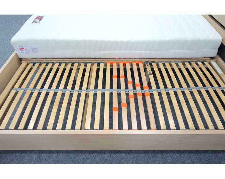 Manželská postel z masivu Barča, 160x200, 180x200, masiv buk