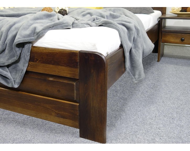 Dřevěná postel dvoulůžko LADA, masiv borovice, moření ořech, 180x200