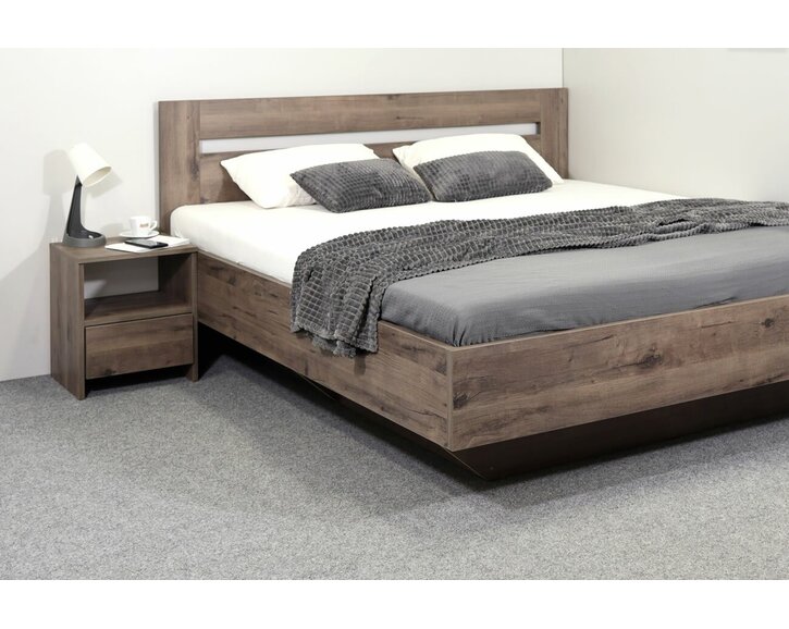 Noční stolek se zásuvkou