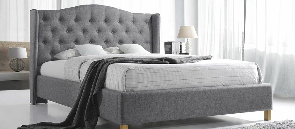 Postele s ušima: Královské pohodlí a styl do vaší ložnice